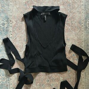 BCBG Hannah Top in Black Size Small